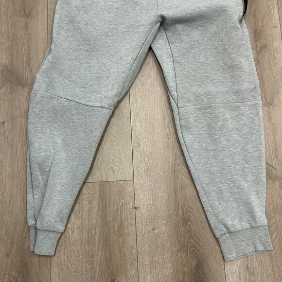 Nike Tech Fleece Jogger Pants Sweatpants size Medium M Gray B8 - Picture 8 of 8